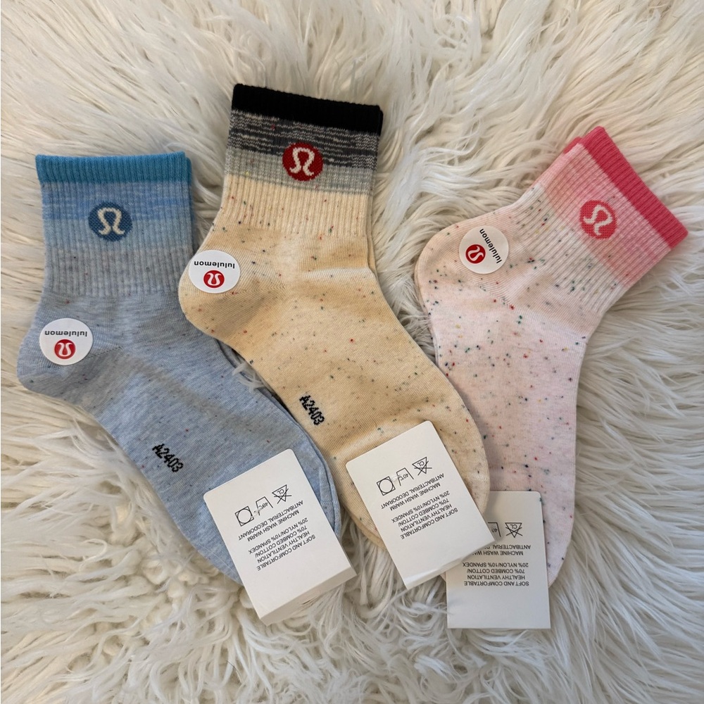 lululemon Women’s  Blue, Cream, and Pink All in One (3) pairs